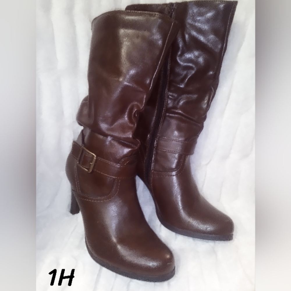 BROWN Arizona Jean Sz 8 High heel boots with buckle and zipper